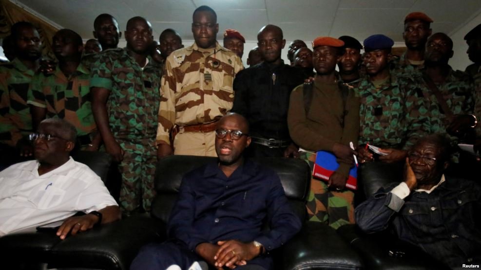 إطلاق سراح وزير دفاع ساحل العاج بعد احتجازه من طرف جنود متمردين