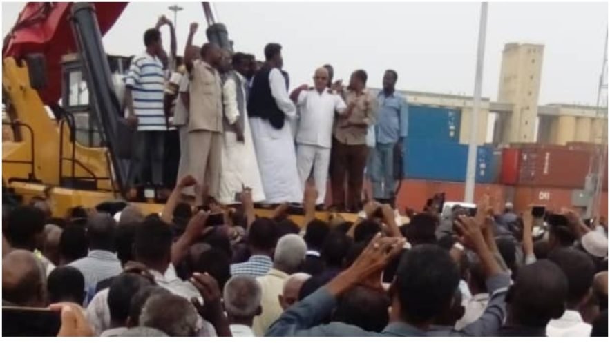 احتجاحات عمال ميناء بورتسودان الجنوبي شرقي السودان . 28 يناير 2019