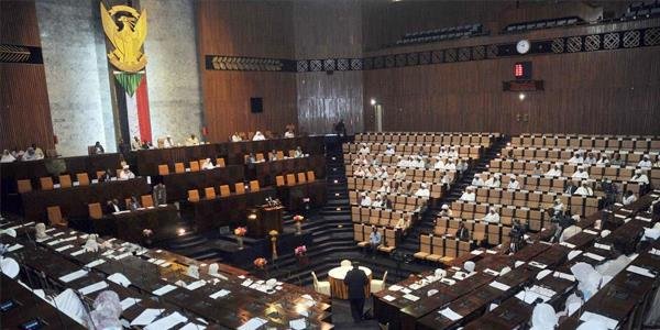 البرلمان السوداني يجيز قانون الطوارئ ويقلصها لستة أشهر البرلمان السوداني