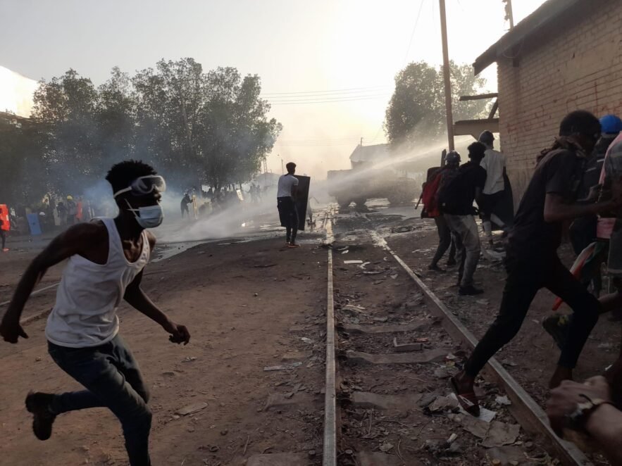 مقتل متظاهر واعتقال العشرات في احتجاجات 28 مايو