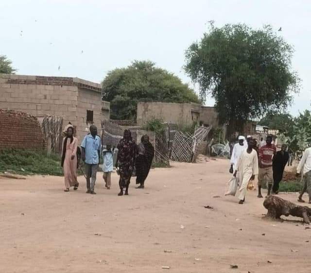 المئات يفرون إلي الفاشر جراء أعمال العنف في نيالا