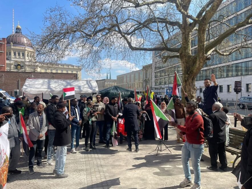 جهاز المغتربين : حراك السودانيين ببرلين رسالة قوية ضد مؤامرات القوى الإقليمية