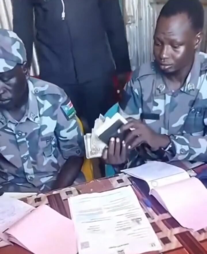 فيديو لشرطة جنوب السودان يثير الجدل حول ابتزاز السودانيين
