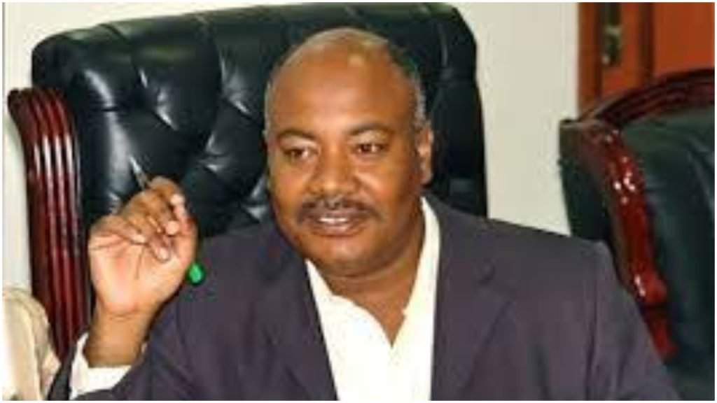 بعد اقل من يوم علي استدعاء مدير تحرير الصيحة جهاز الأمن يستدعي الصحفي (شوقي عبدالعظيم) ويحقق معه ثمانية ساعات