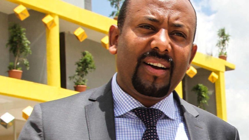 إثيوبيا تسمح للأفارقة بدخولها بدون تأشيرات قريبا جدا أبي أحمد علي رئيسا للوزراء في إثيوبيا . (أ ف ب)