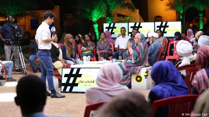 رجال الدين السودانيون يهاجمون برنامجا تلفزيونيا "شباب توك"
