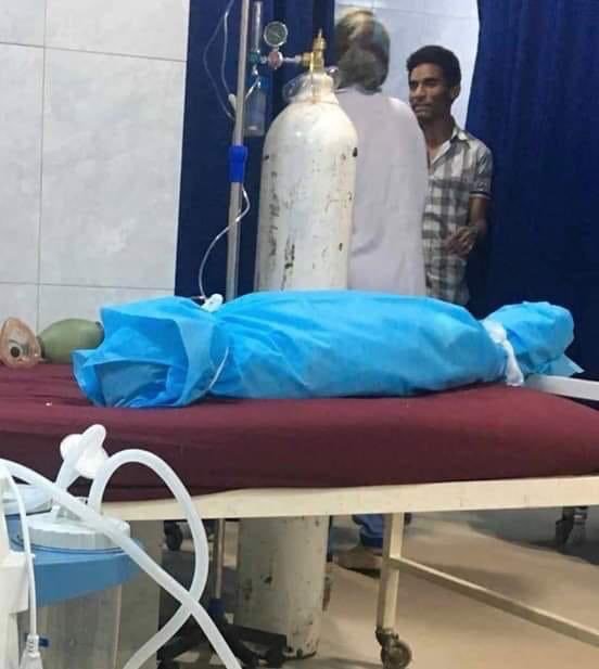جثة الطفل مؤيد ياسر جمعة داخل المشرحة