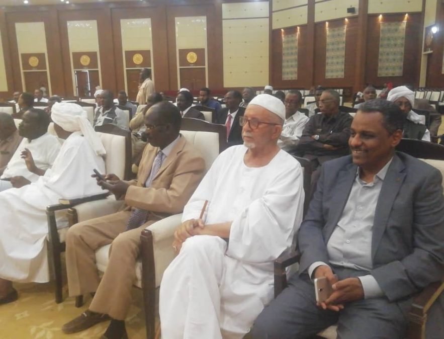 لقاء بين أحزاب الحوار الوطني والمجلس العسكري الانتقالي 14 ابريل 2019