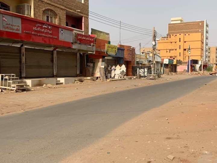إغلاق المحلات التجارية في العاصمة السودانية الخرطوم . 10 يوليو 2019