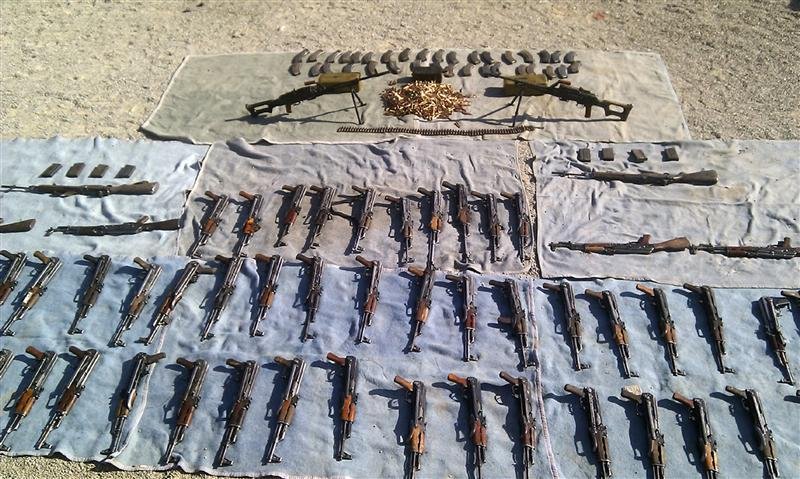 مصرع وإصابة "8" أشخاص في تفجير عبوة ناسفة بالجنينة