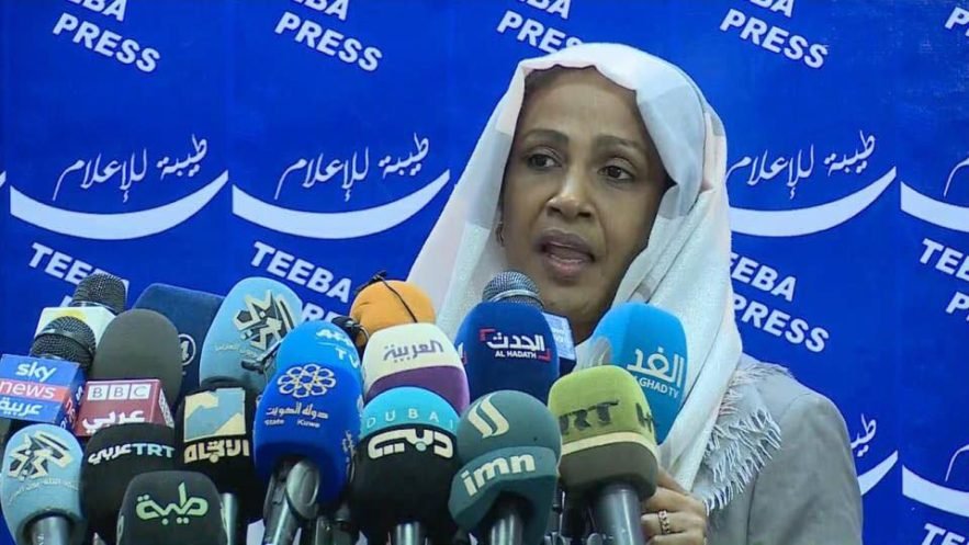 عضو اللجنة القانونية لقوى الحُرية والتغيير إبتسام سنهوري