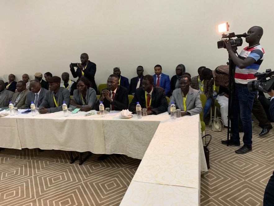 جلسة مفاوضات بين وفد الحكومة السودانية والحركة الشعبية . 18 اكتوبر 2019 . جوبا