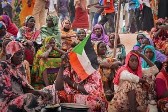 أهالي منطقة نيرتتي في مكان الاعتصام (مواقع التواصل الاجتماعي)