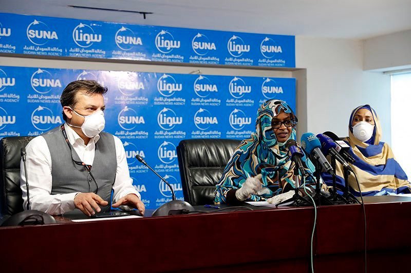 ممثل صندوق الامم المتحدة للسكان بالسودان َماسيمو فرانشسكو يتحدث في مؤتمر صحفي بالخرطوم (سونا)