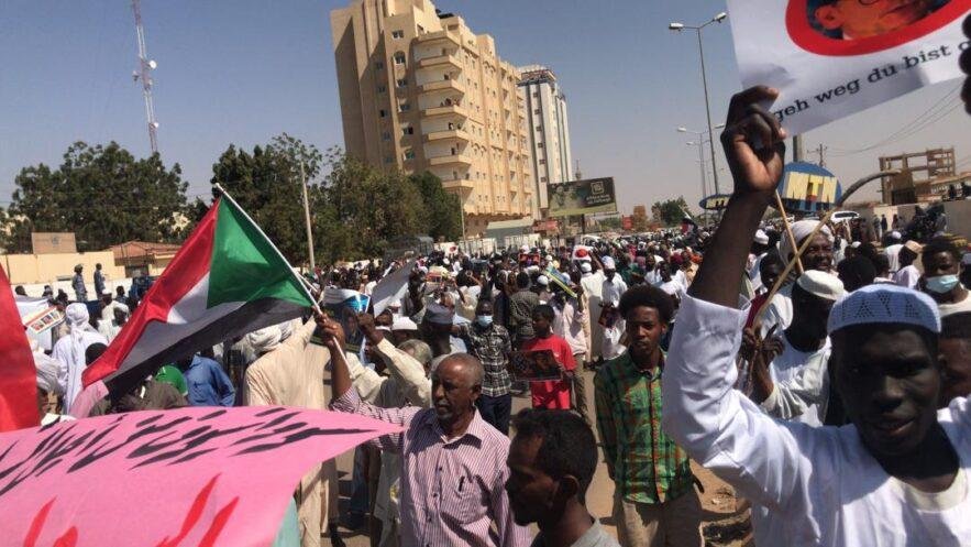 قوة عسكرية تسيطر على مقّر للجان المقاومة في الخُرطوم