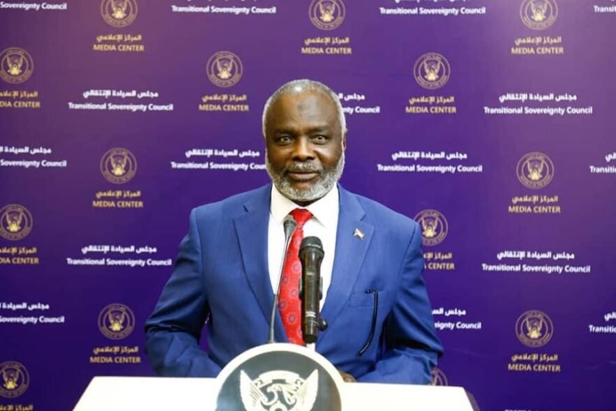 المالية تعلن إلتزامها بشراء القمح من المزارعين بـ (43) ألف جنيه للجوال