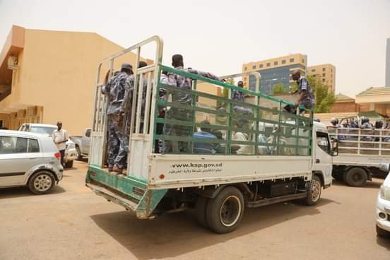حزب الأمة يُهتم الشرطة بإستهدافه بصورة ممنهجة ويدين تعديها على داره بالجزيرة