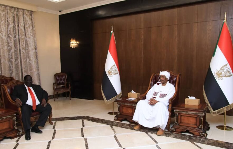 مستشار سلفاكير : لمست من البرهان عزيمة قوية لتحقيق التوافق الوطني