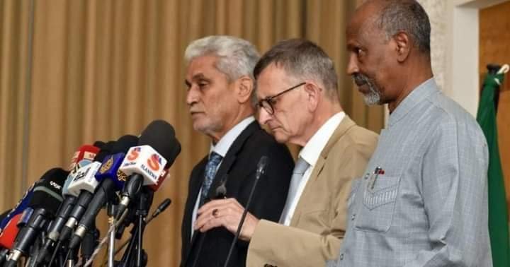 الآلية الثلاثية تعلن عزمها تنظيم حوار مباشر بين المكون العسكري والمدنيين في الأيام القليلة القادمة