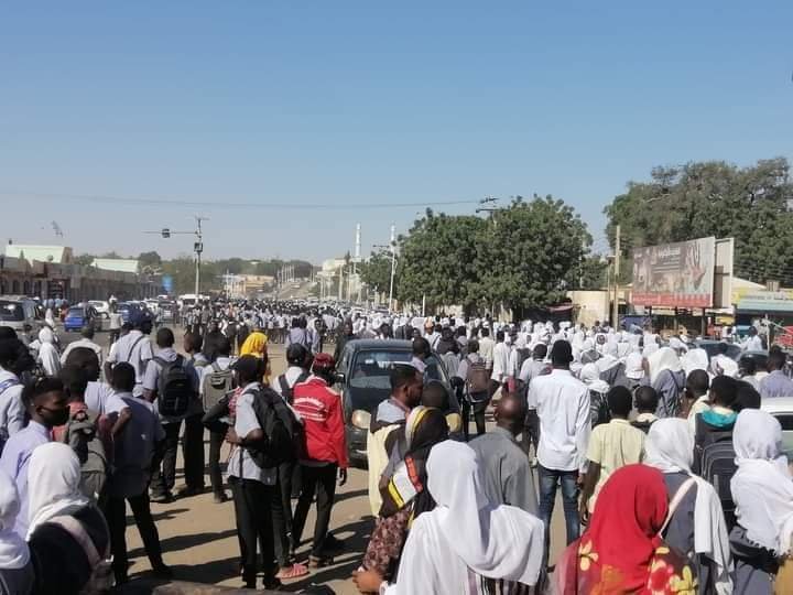 الحكومة تغلق المدارس إثر تظاهرات طلابية مناهضة لزيادة الرسوم بشمال دارفور