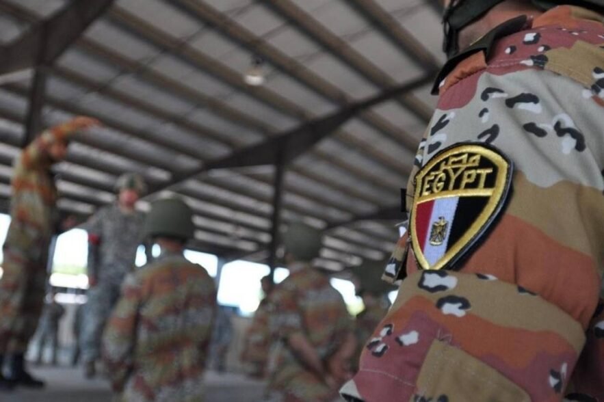 الخارجية المصرية : الجالية المصرية فى السودان بالآلاف ودبلوماسيونا لا يغادرون الميدان