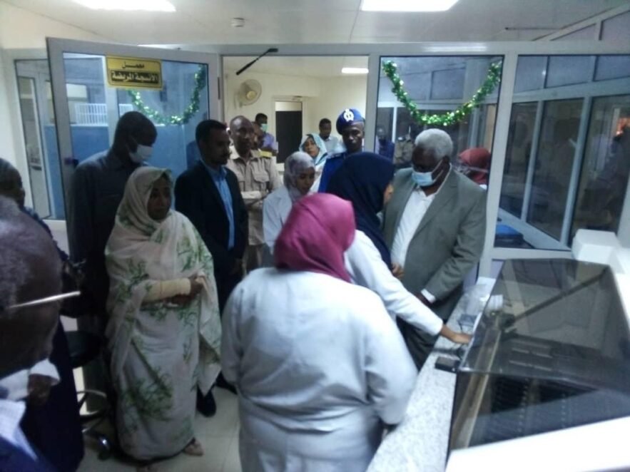 مسلحون عبثوا بمحتوياته الابحاث البيطرية بسوبا تحذر من كارثة صحية للانسان