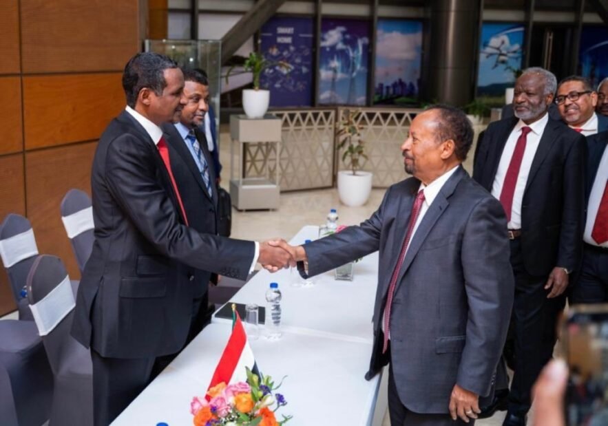 حمدوك يقترح مبادرة لانهاء الحرب وحكومة انتقالية لمدة عشرة سنوات