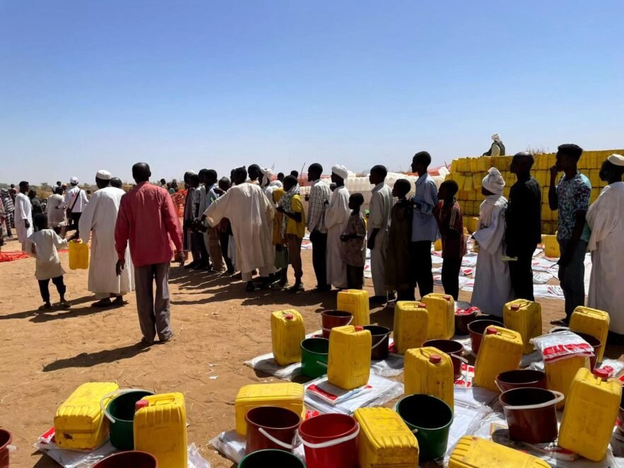 أطباء بلا حدود توزع مساعدات أساسية على آلاف النازحين في طويلة بشمال دارفور