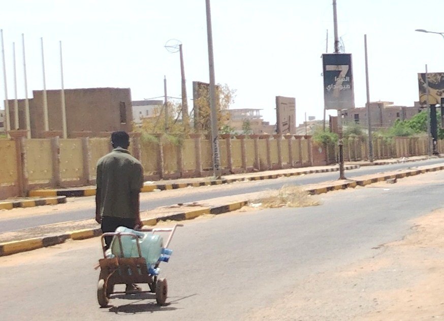 شكاوى من انعدام الخدمات الأساسية للعائدين إلى الخرطوم