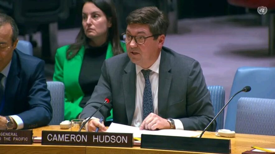 دبلوماسي أمريكي : الإمارات تدعم المليشيا بجسر جوي واسع.. والحرب تهدد البحر الأحمر