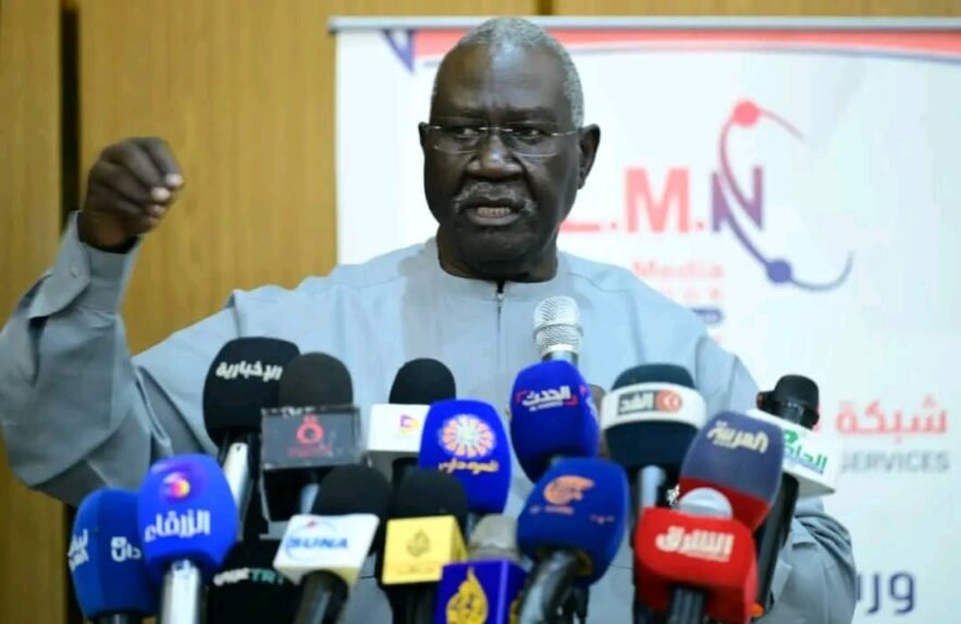 عقار : قانون الصحافة الجديد يغلب التقييد على الحماية.