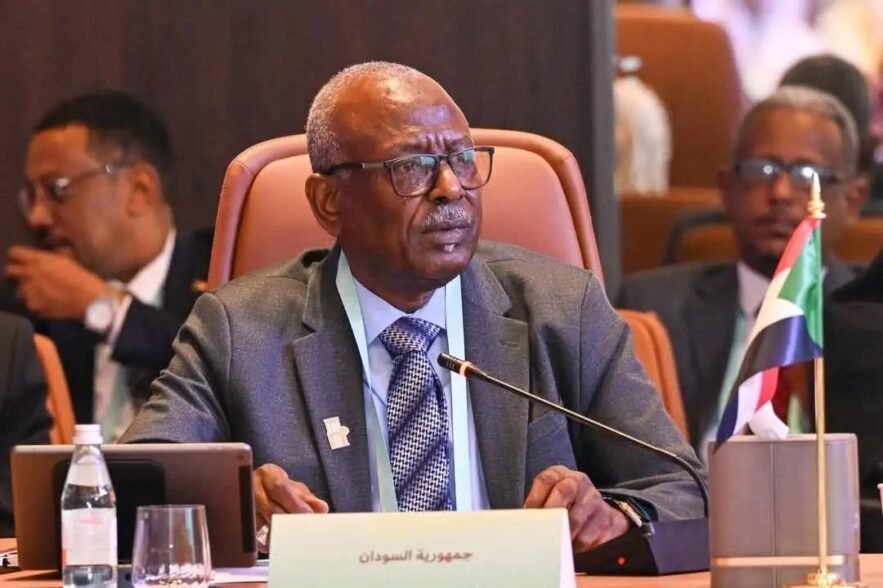 شركات قطرية تبدي رغبتها لإعمار السودان ومقترح لربط السكة الحديد بتشاد