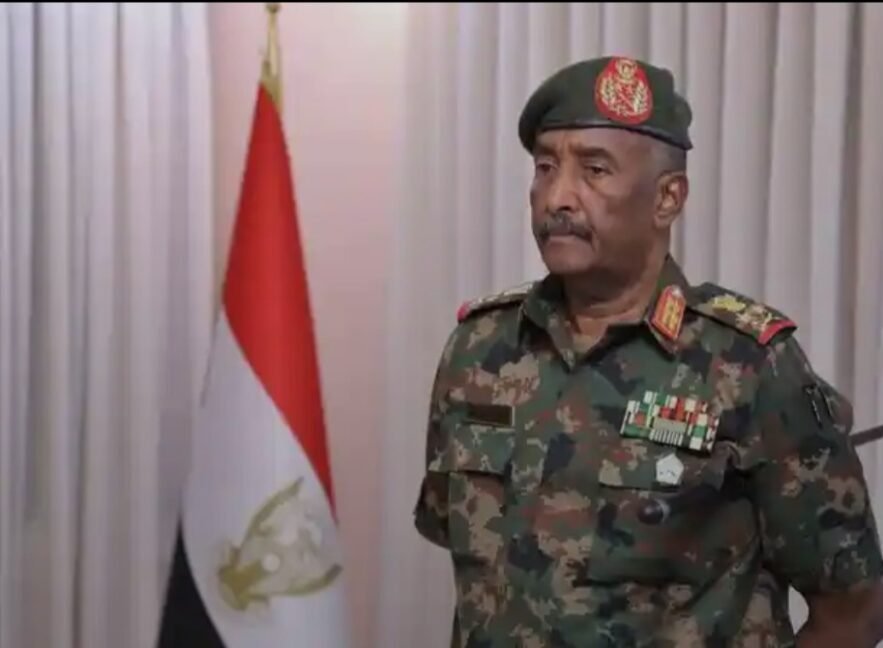 البرهان يزور مصر لبحث سبل حل الأزمة السودانية