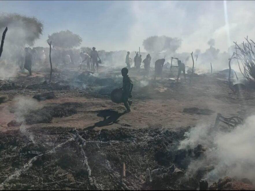 حريق مروع يدمر ”180“ منزلاً في طويلة