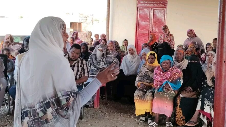 جلسات توعوية في النيل الأزرق وسنار تحذر من الحمل المبكر وختان الإناث