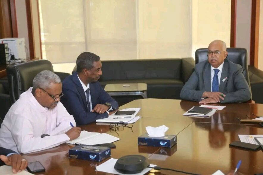 وزير الطاقة : توجه استراتيجي للتوسع في الطاقات المتجددة حتى 2030