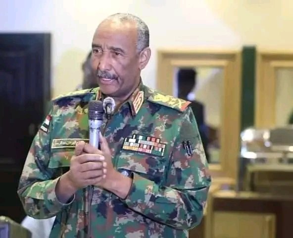 البرهان من أبو حمد : لا علاقة لنا بالأحزاب وهدفنا تطهير البلاد من التمرد