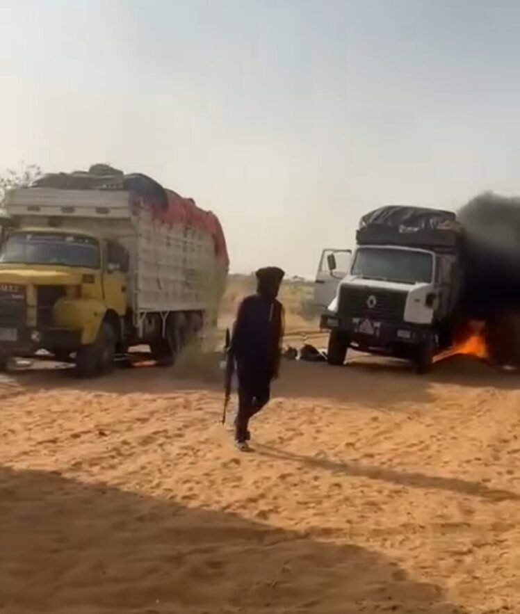 بربرية مليشيا حميدتي : حرق قوافل البضائع المدنية وإخفاء مصير السائقين