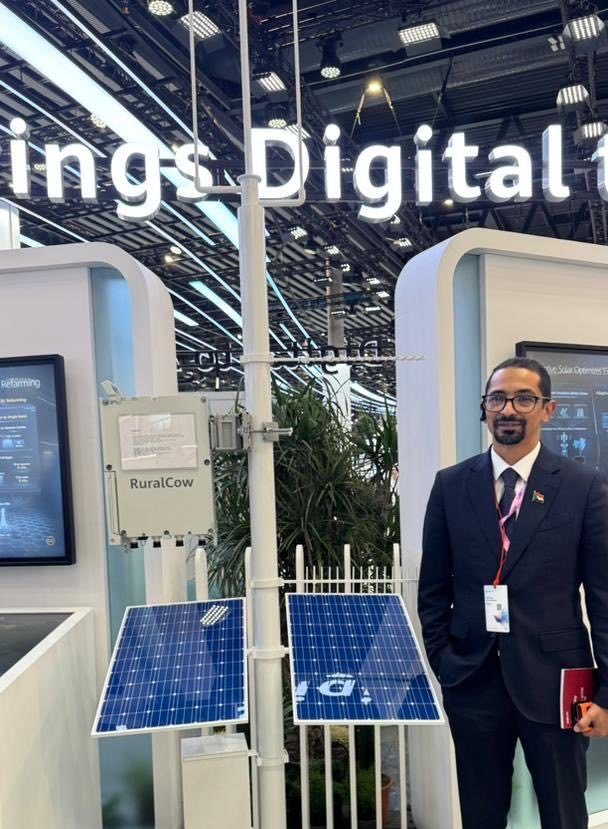 من مؤتمر برشلونة.. وزير الاتصالات يعلن انطلاق مشروع تغطية الريف السوداني